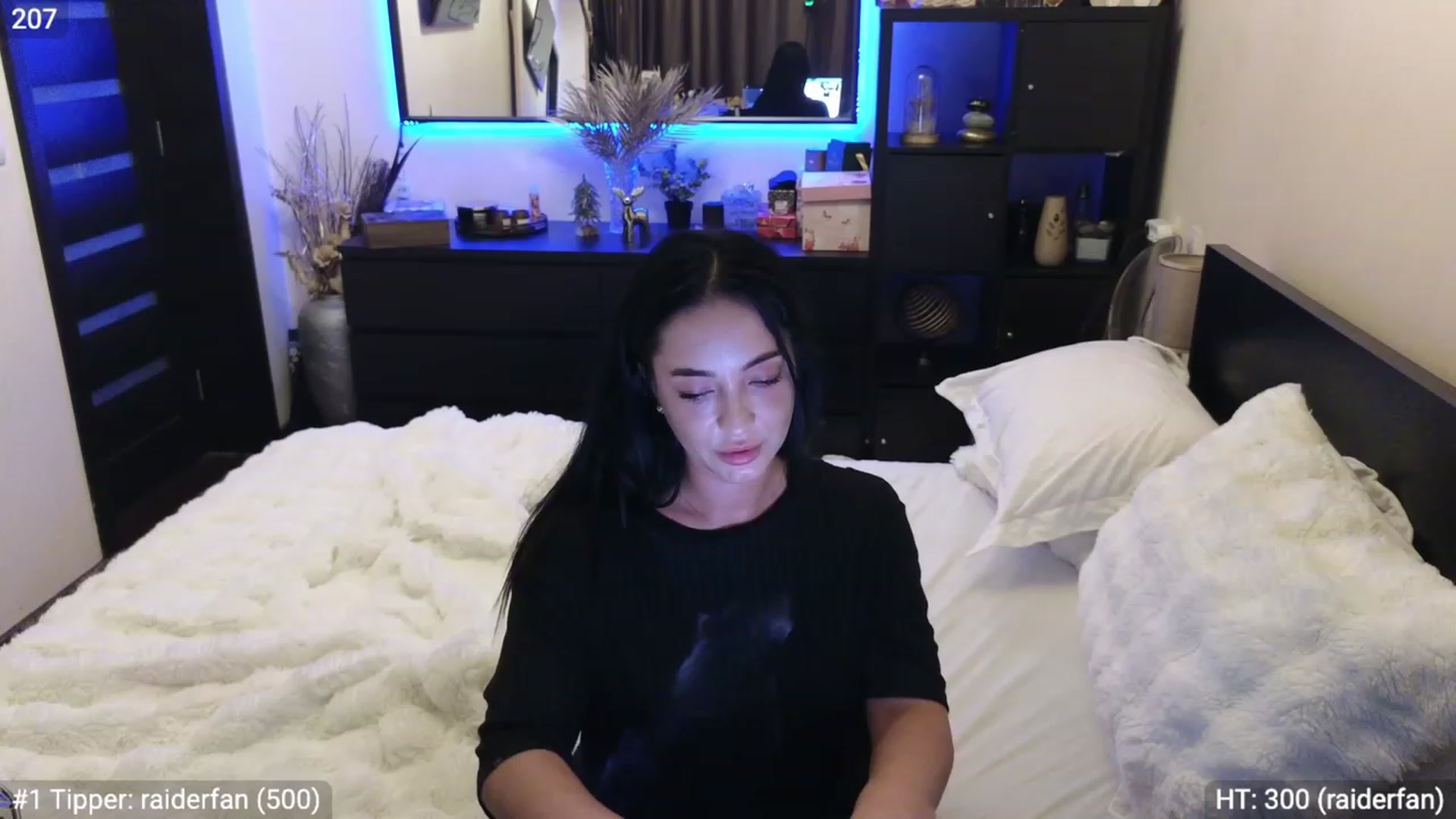 Gallery image thumbnail from EndlesssJoy's myfreecams stream on, 01/22/2024, 07:48 image 4 of 20