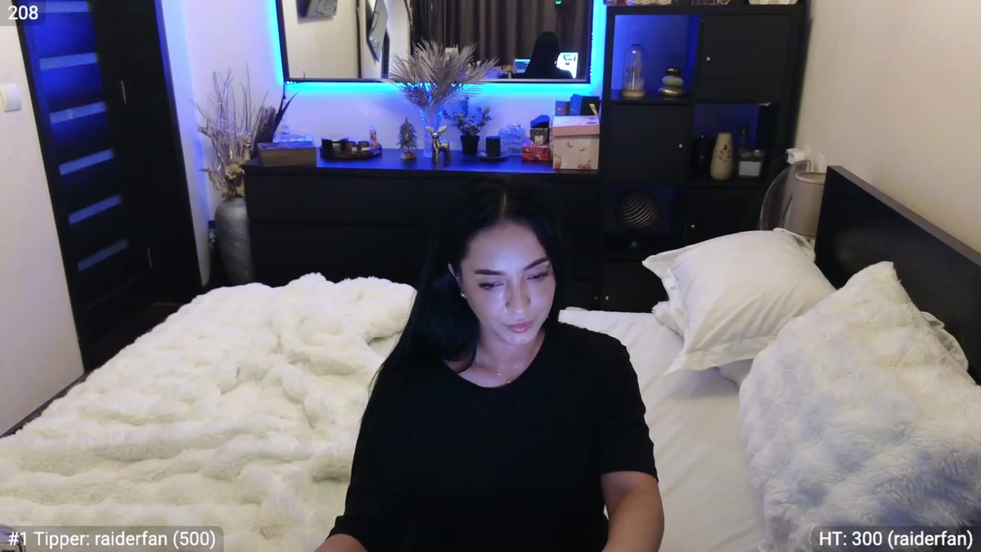 Gallery image thumbnail from EndlesssJoy's myfreecams stream on, 01/22/2024, 07:48 image 19 of 20