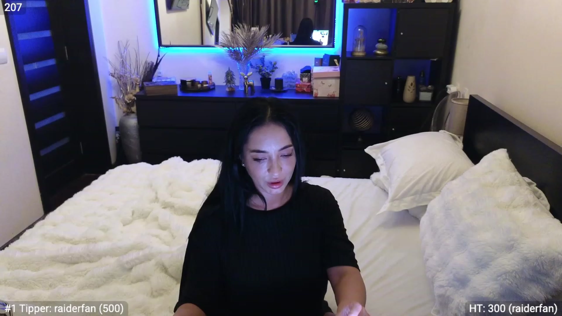 Gallery image thumbnail from EndlesssJoy's myfreecams stream on, 01/22/2024, 07:48 image 7 of 20