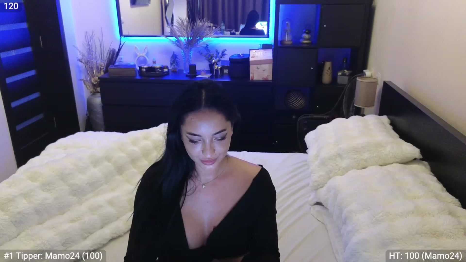 Gallery image thumbnail from EndlesssJoy's myfreecams stream on, 03/02/2024, 08:42 image 12 of 20