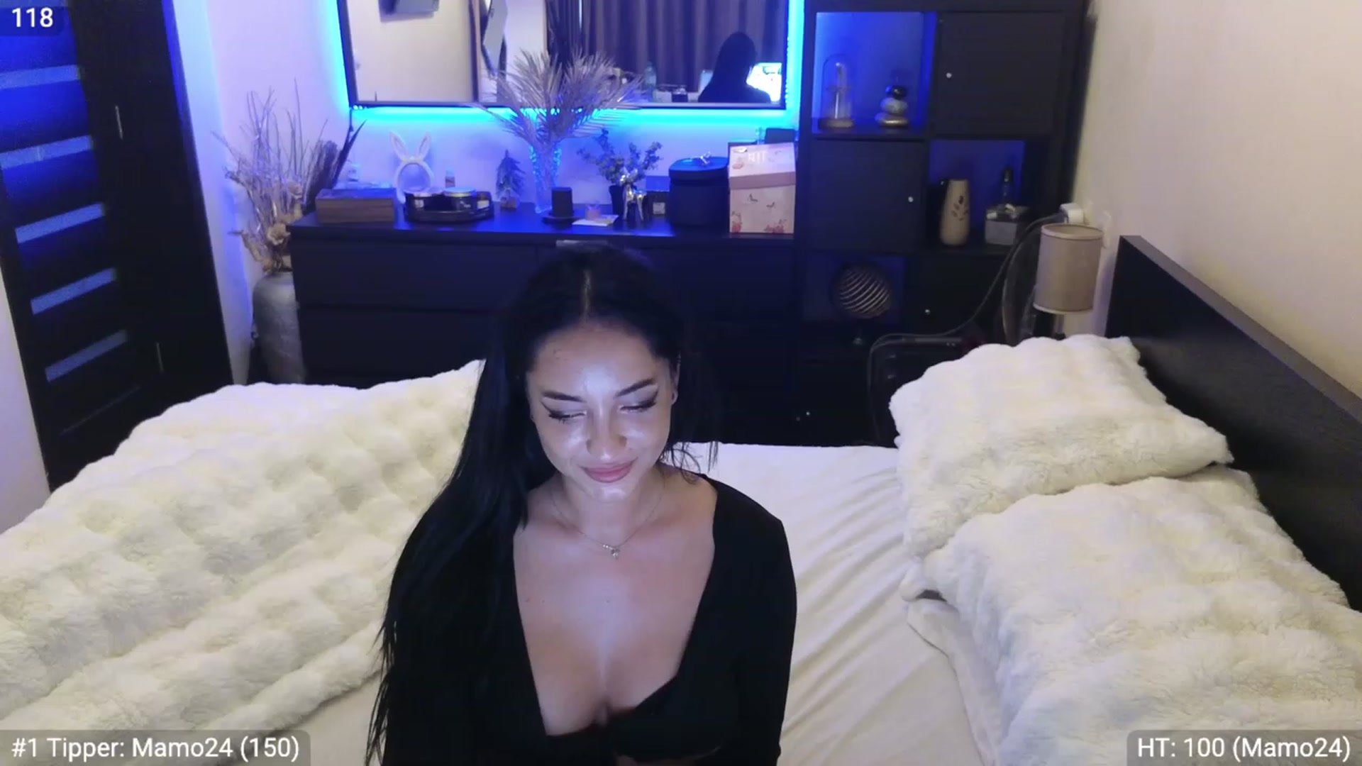 Gallery image thumbnail from EndlesssJoy's myfreecams stream on, 03/02/2024, 08:42 image 17 of 20