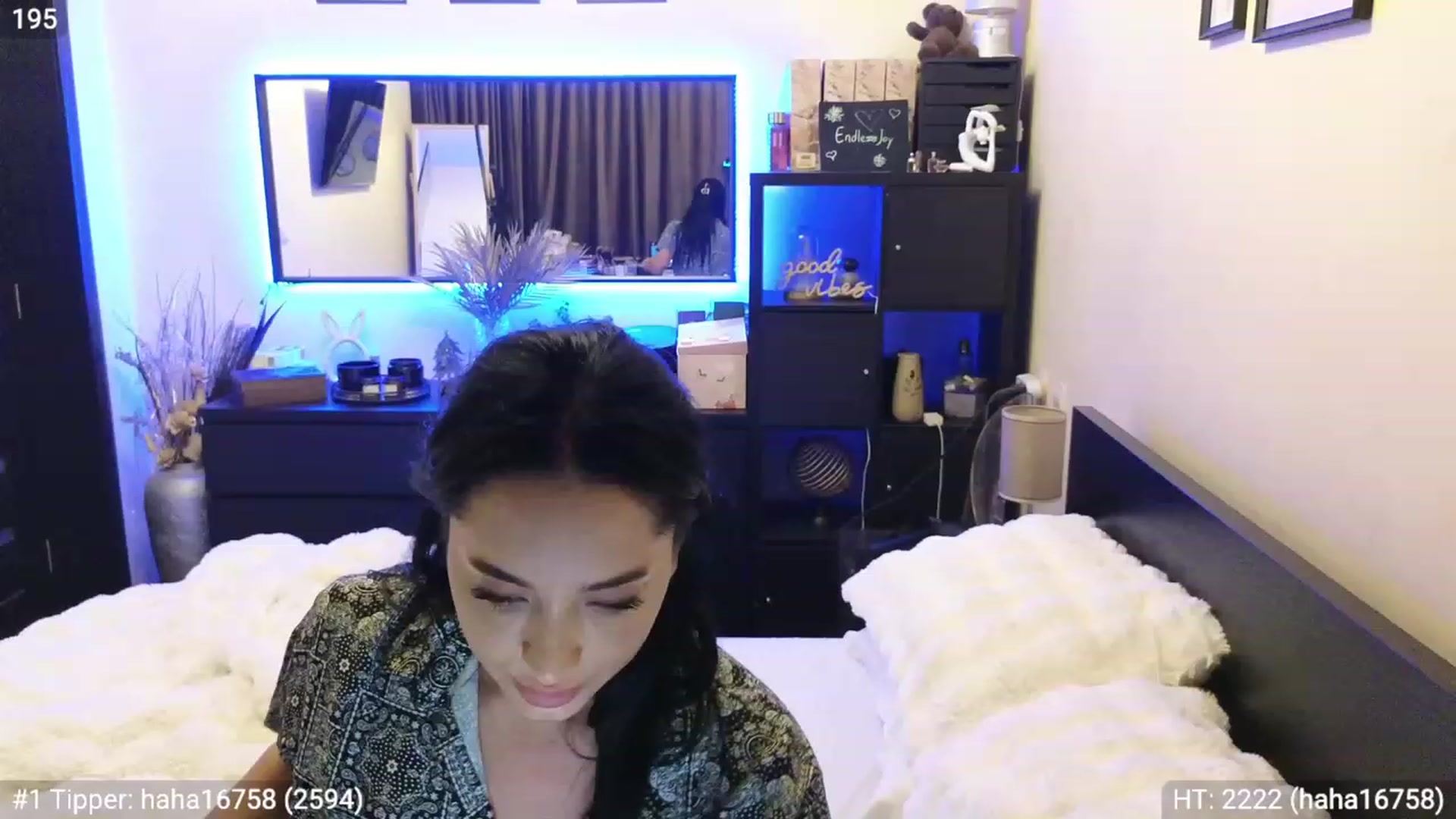 Gallery image thumbnail from EndlesssJoy's myfreecams stream on, 03/15/2024, 04:18 image 15 of 20