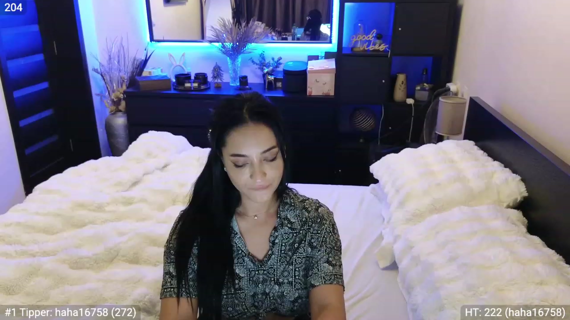 Gallery image thumbnail from EndlesssJoy's myfreecams stream on, 03/15/2024, 04:18 image 1 of 20