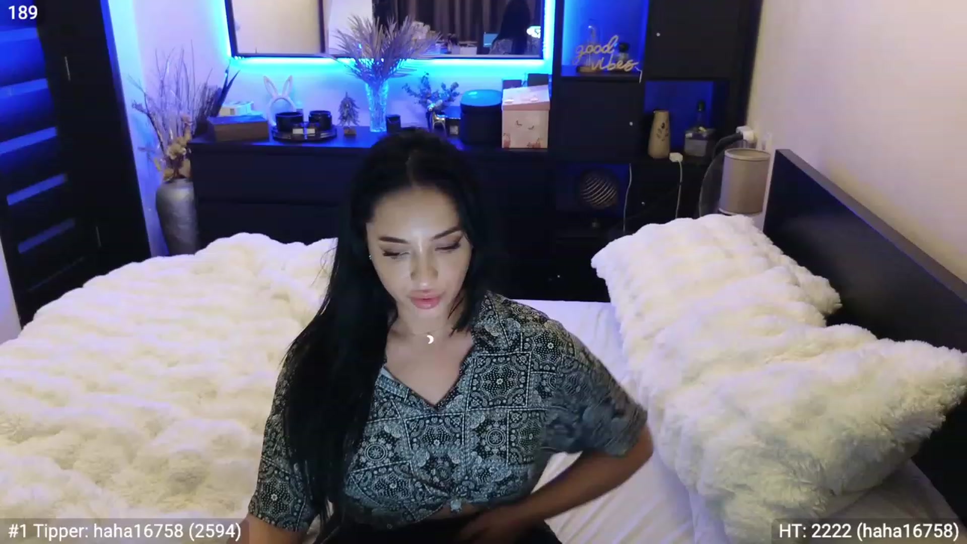Gallery image thumbnail from EndlesssJoy's myfreecams stream on, 03/15/2024, 06:05 image 18 of 20