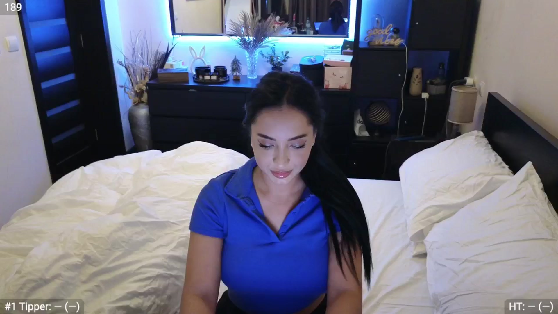 Gallery image thumbnail from EndlesssJoy's myfreecams stream on, 03/23/2024, 01:22 image 1 of 20