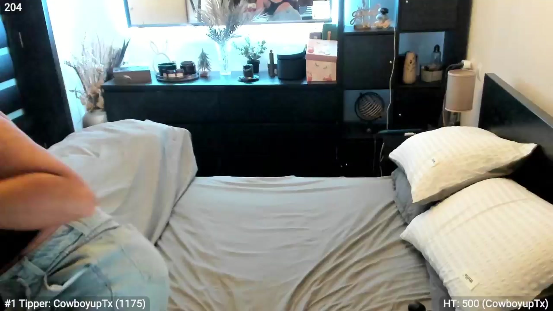 Gallery image thumbnail from EndlesssJoy's myfreecams stream on, 03/29/2024, 08:53 image 13 of 20