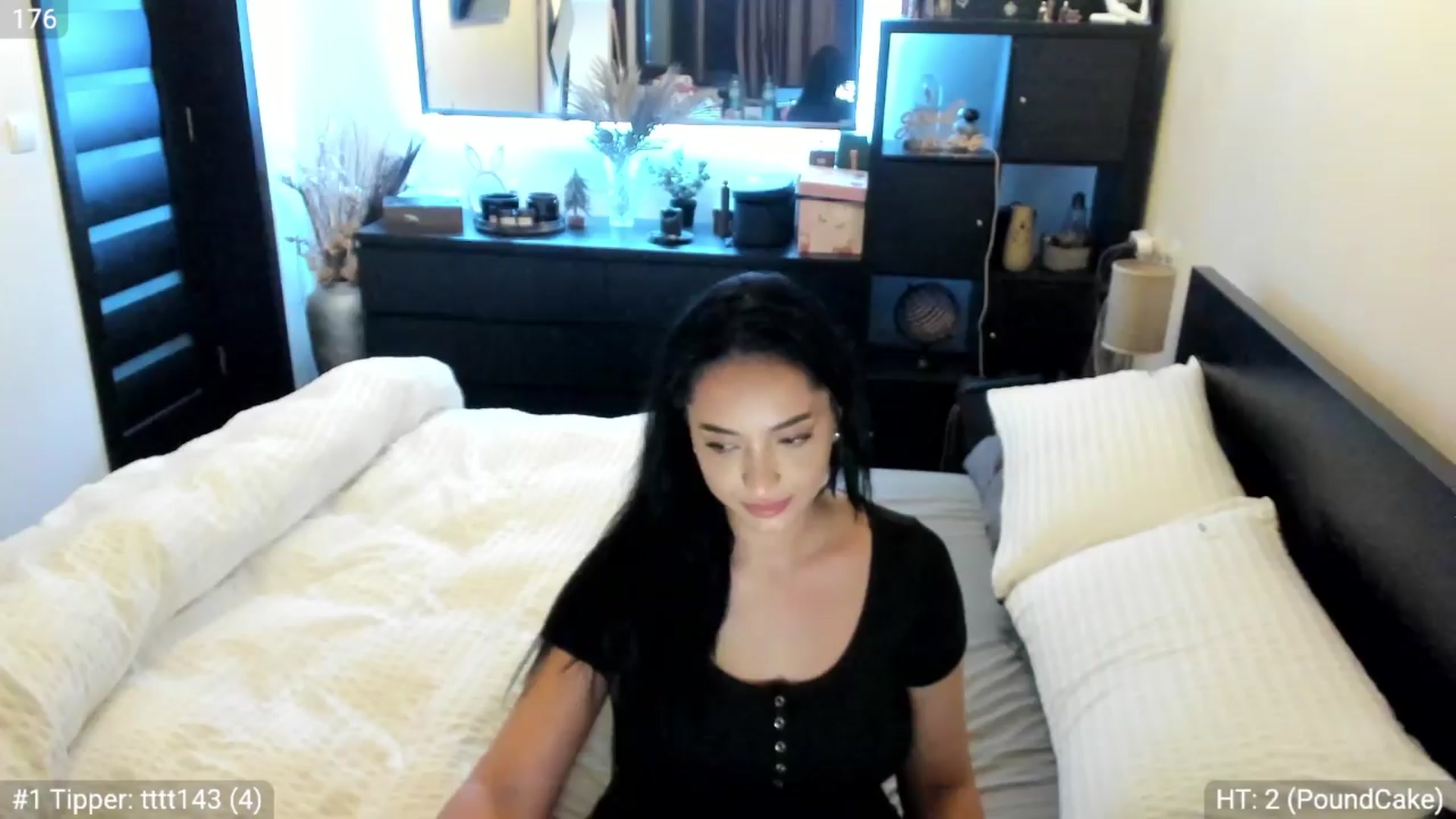 Gallery image thumbnail from EndlesssJoy's myfreecams stream on, 04/01/2024, 03:00 image 3 of 20