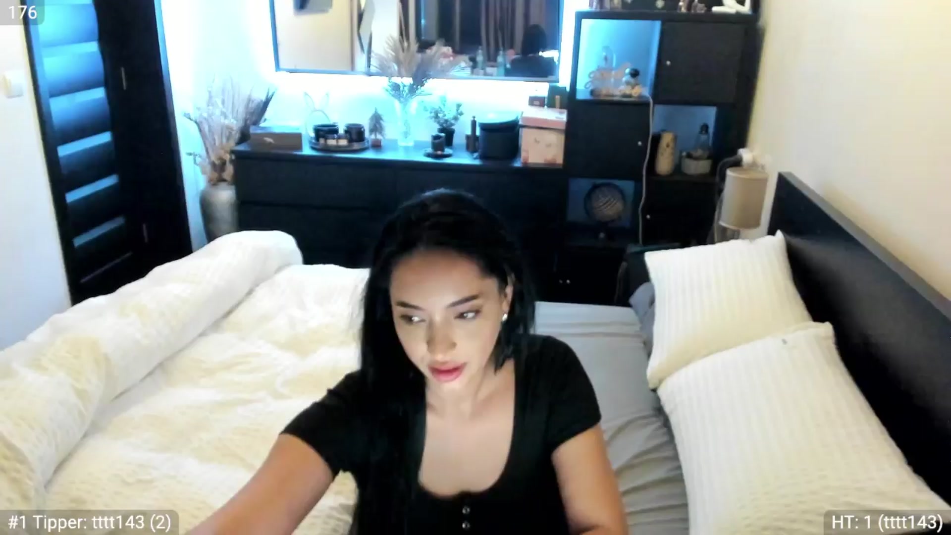 Gallery image thumbnail from EndlesssJoy's myfreecams stream on, 04/01/2024, 03:00 image 1 of 20
