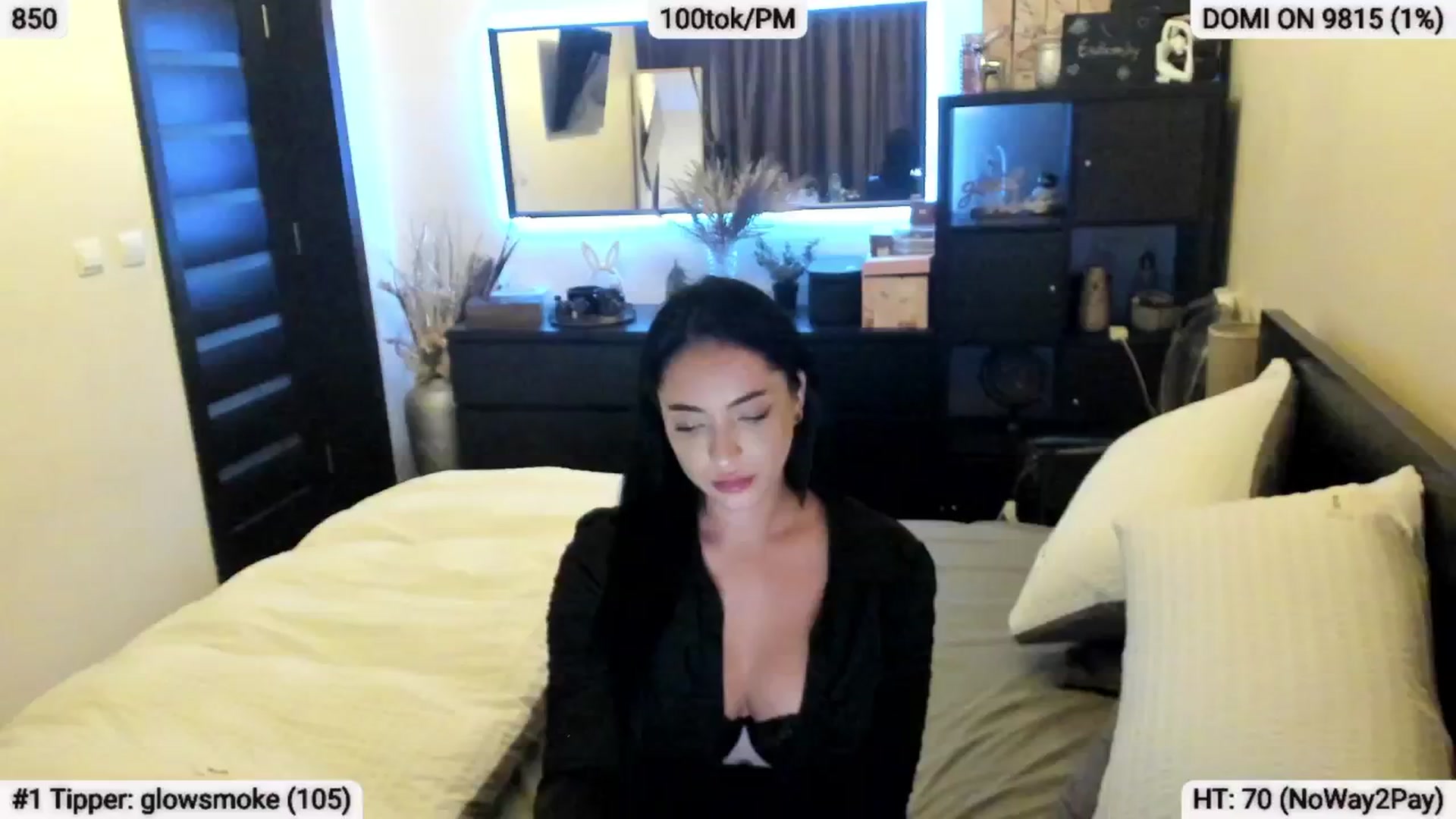 Gallery image thumbnail from EndlesssJoy's myfreecams stream on, 04/18/2024, 01:27 image 12 of 20