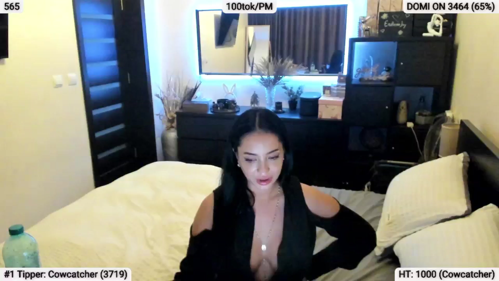 Gallery image thumbnail from EndlesssJoy's myfreecams stream on, 04/20/2024, 07:14 image 15 of 20