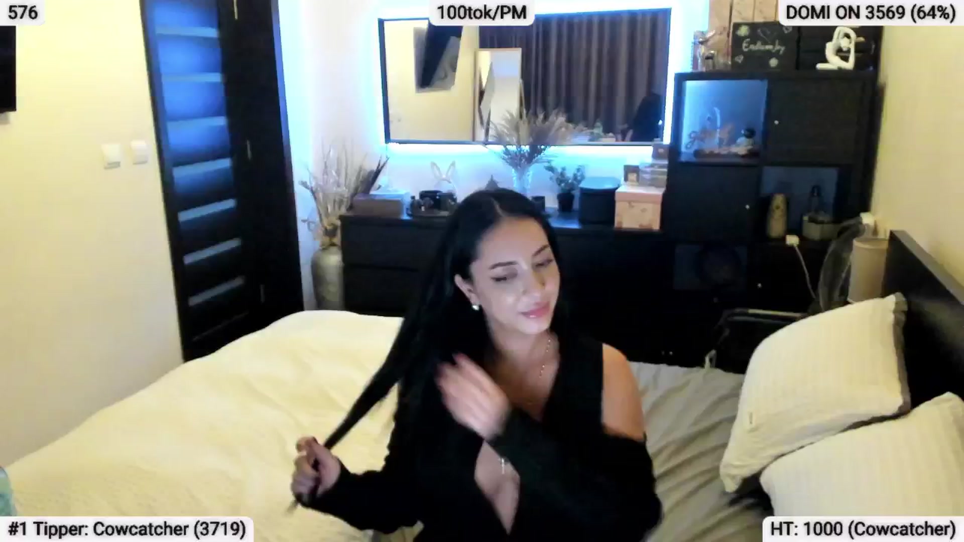 Gallery image thumbnail from EndlesssJoy's myfreecams stream on, 04/20/2024, 07:14 image 4 of 20