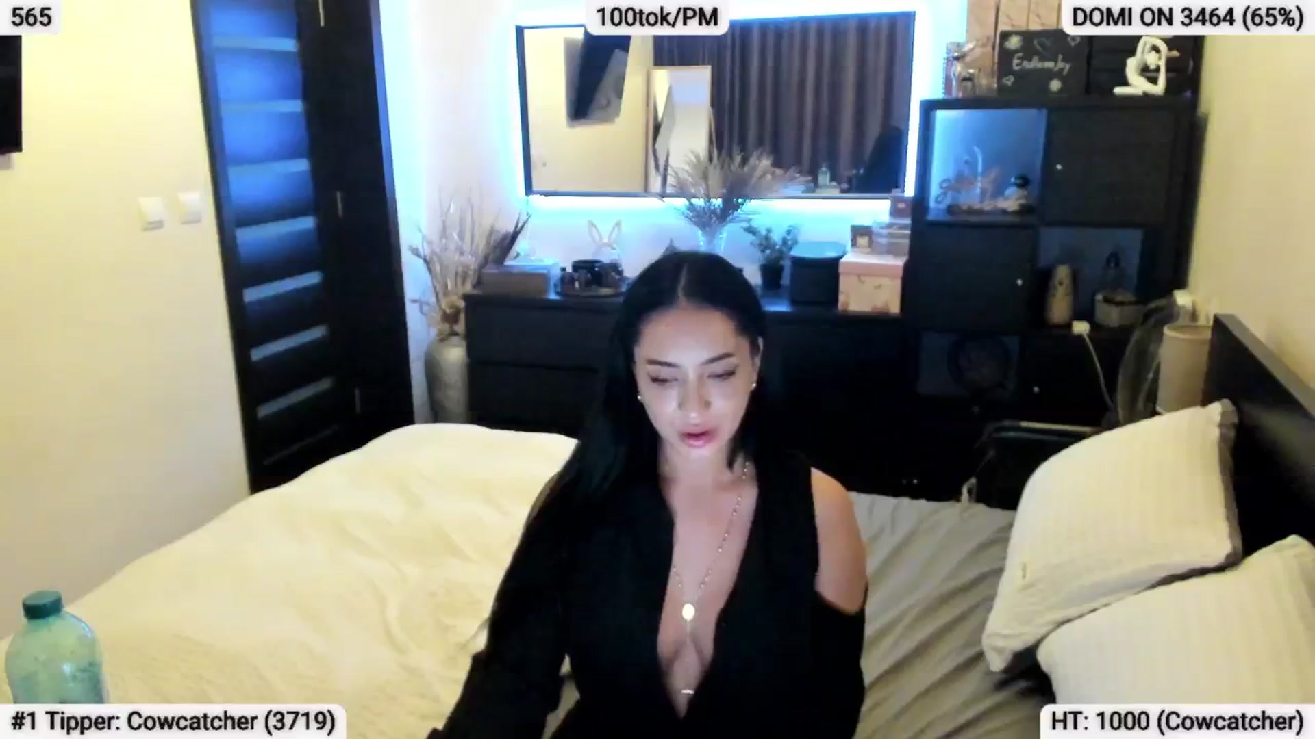 Gallery image thumbnail from EndlesssJoy's myfreecams stream on, 04/20/2024, 07:14 image 16 of 20