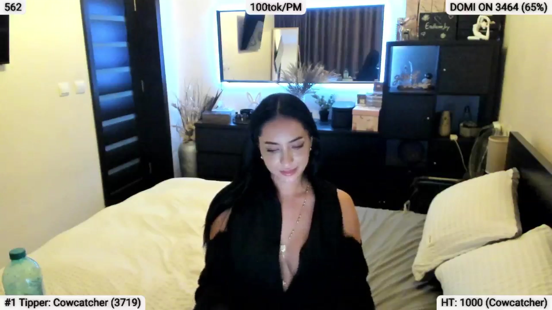Gallery image thumbnail from EndlesssJoy's myfreecams stream on, 04/20/2024, 07:14 image 18 of 20