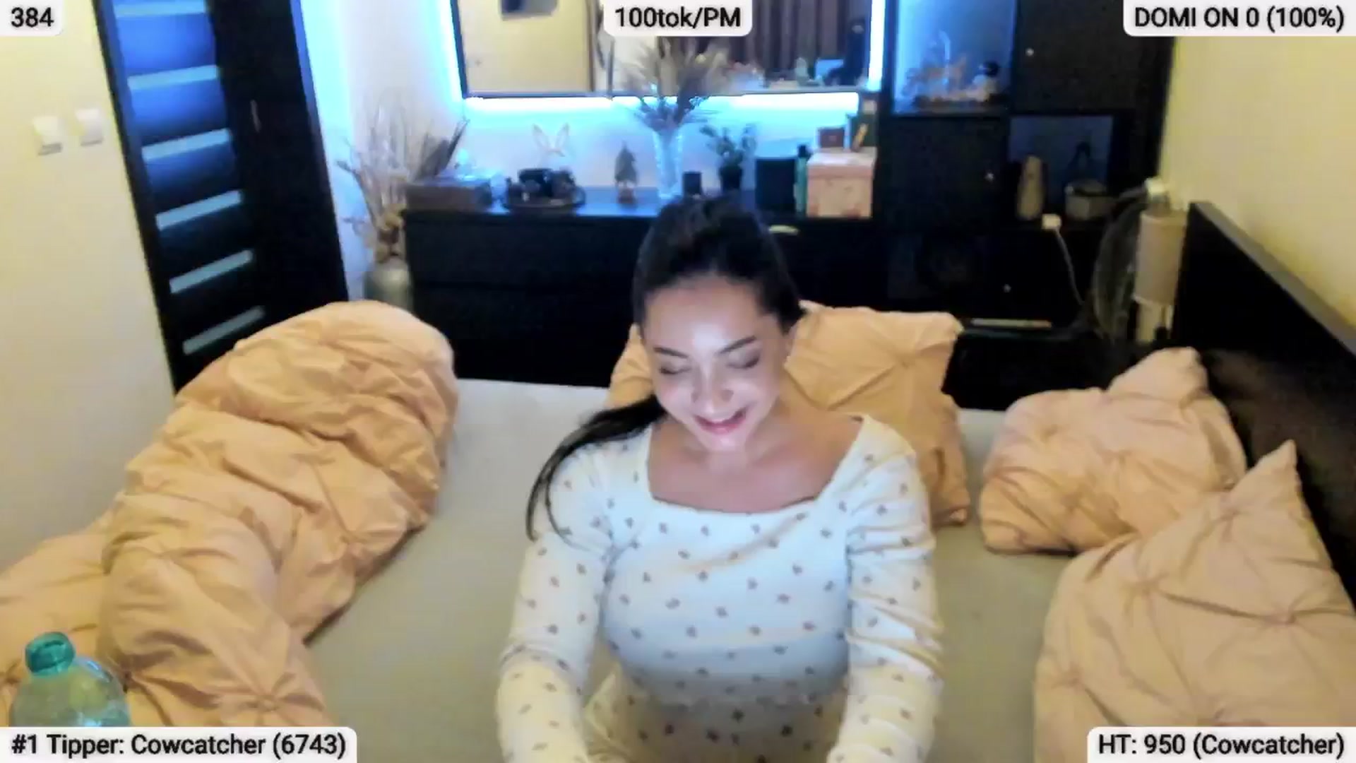 Gallery image thumbnail from EndlesssJoy's myfreecams stream on, 04/26/2024, 06:34 image 20 of 20