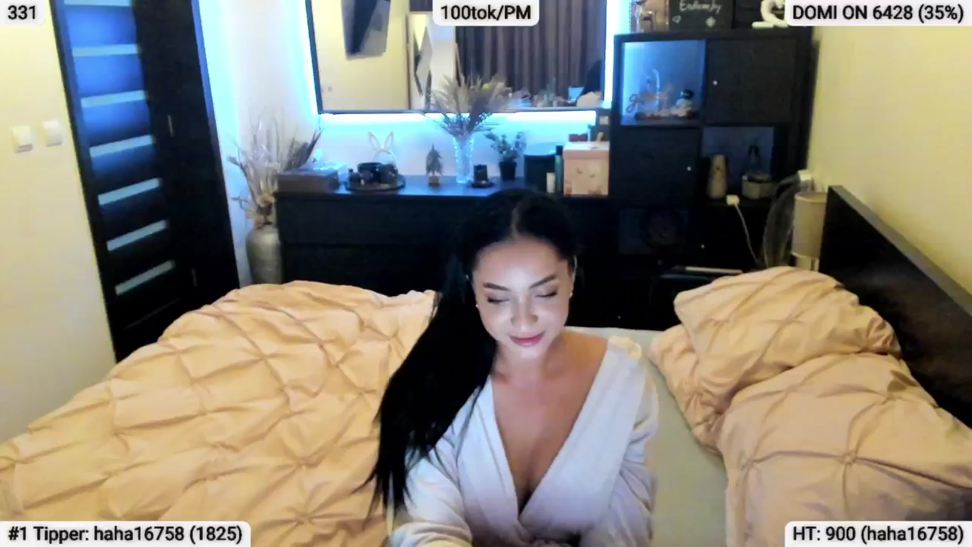 Gallery image thumbnail from EndlesssJoy's myfreecams stream on, 04/27/2024, 06:59 image 13 of 20