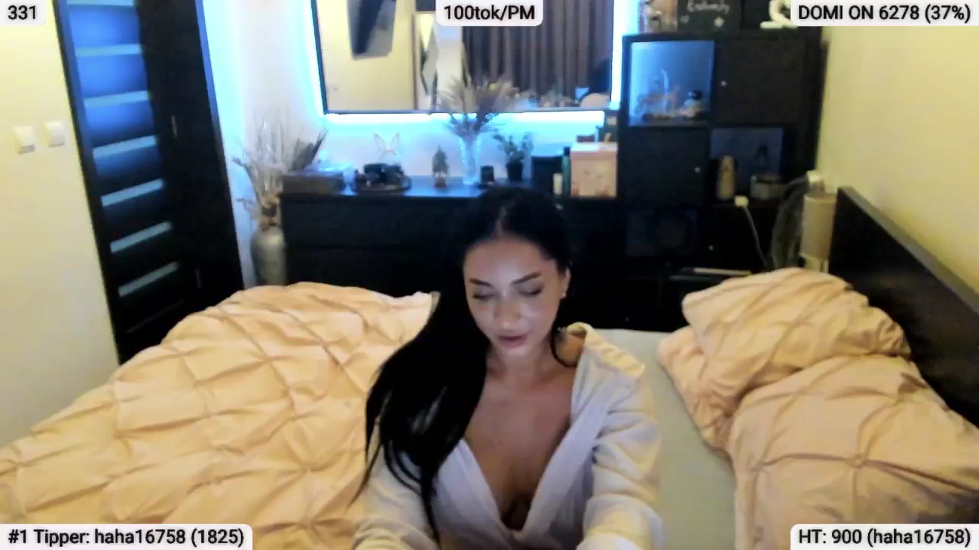 Gallery image thumbnail from EndlesssJoy's myfreecams stream on, 04/27/2024, 06:59 image 15 of 20
