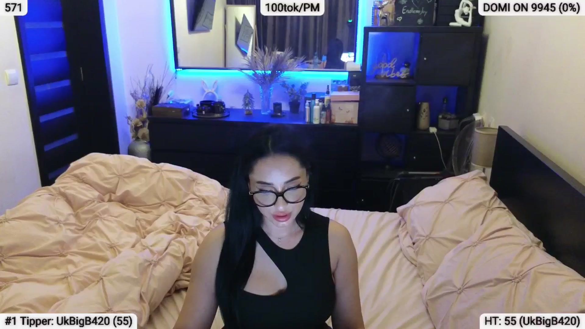 Gallery image thumbnail from EndlesssJoy's myfreecams stream on, 05/24/2024, 07:06 image 7 of 20