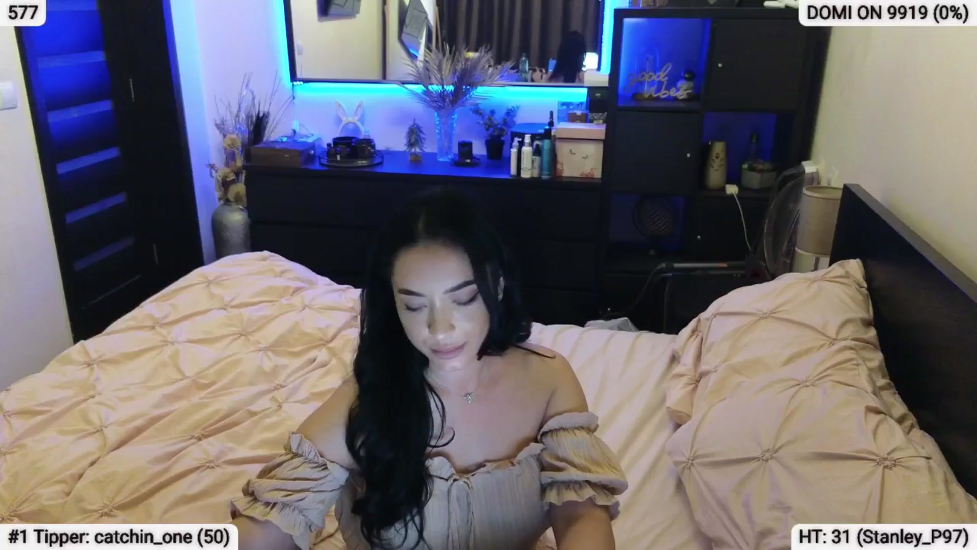 Gallery image thumbnail from EndlesssJoy's myfreecams stream on, 05/25/2024, 02:44 image 8 of 20