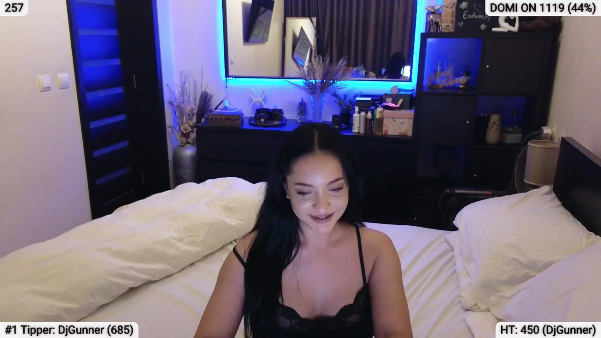 Gallery image thumbnail from EndlesssJoy's myfreecams stream on, 06/16/2024, 04:25 image 14 of 20