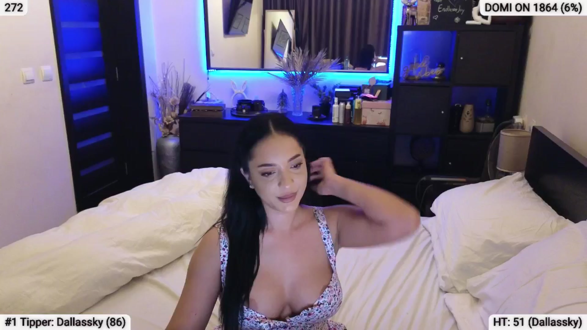 Gallery image thumbnail from EndlesssJoy's myfreecams stream on, 06/16/2024, 04:25 image 6 of 20