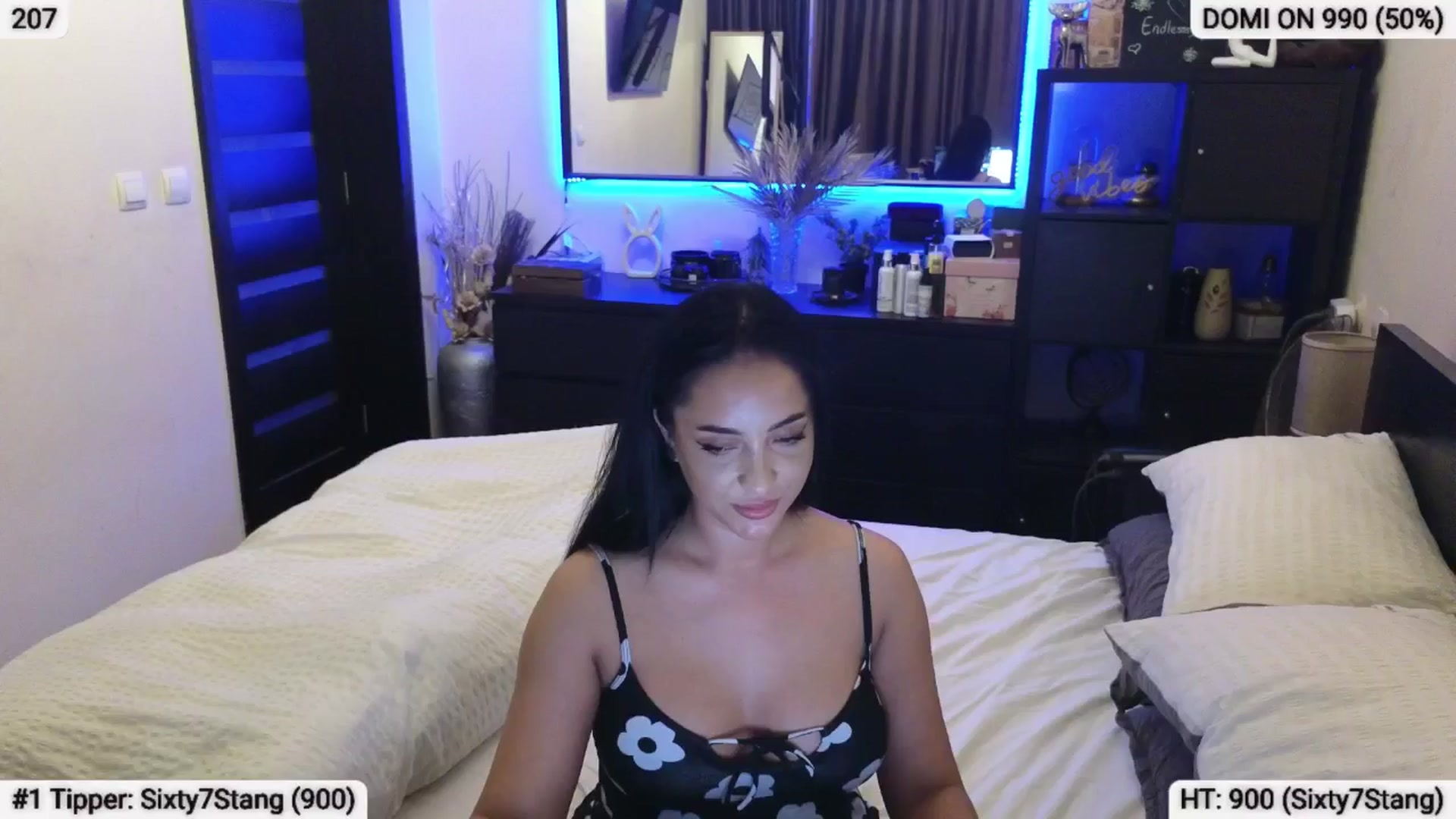 Gallery image thumbnail from EndlesssJoy's myfreecams stream on, 06/24/2024, 03:47 image 12 of 20
