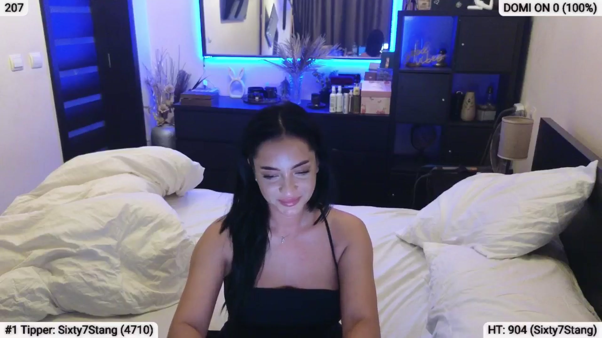 Gallery image thumbnail from EndlesssJoy's myfreecams stream on, 06/30/2024, 02:56 image 19 of 20