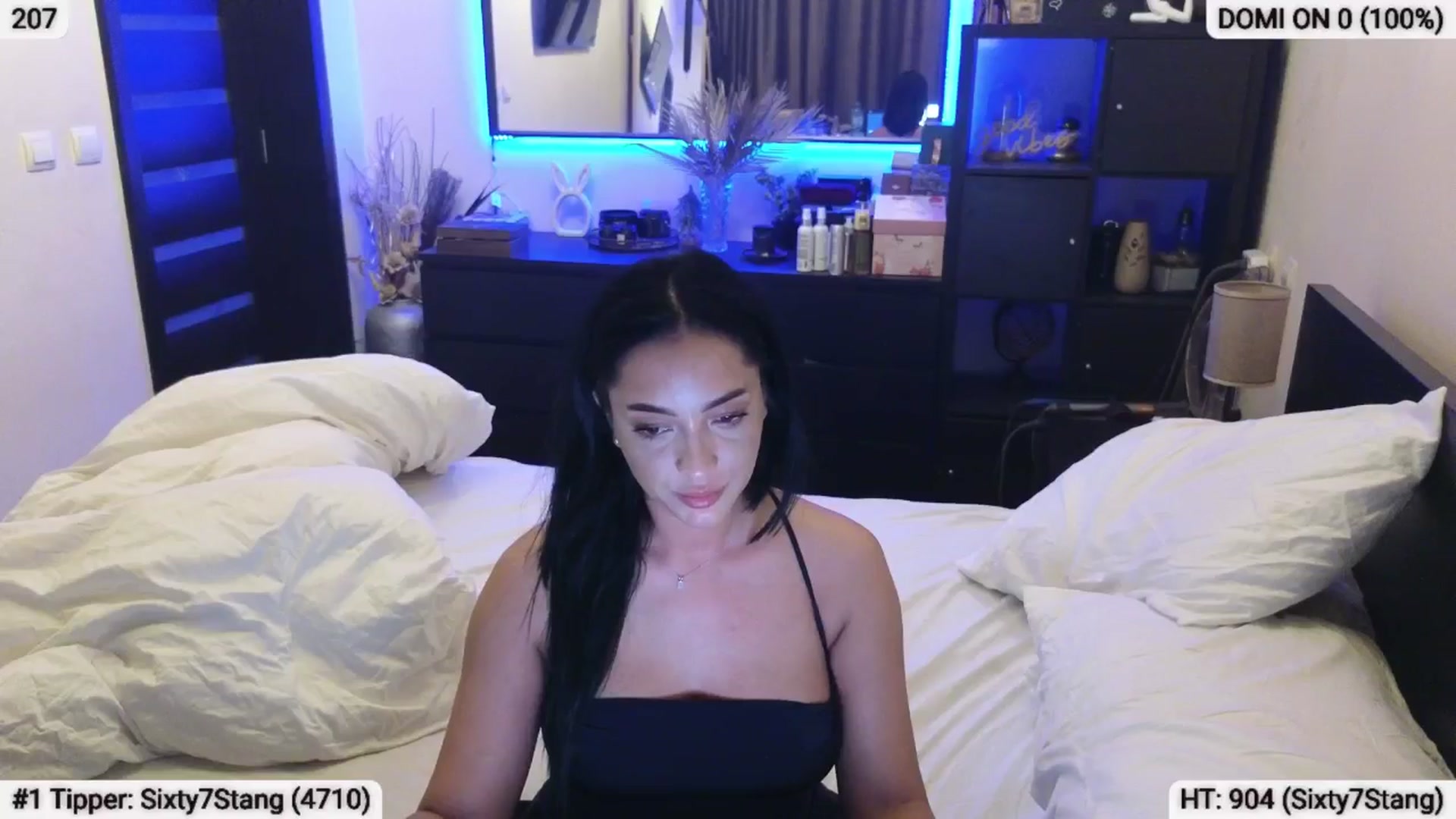 Gallery image thumbnail from EndlesssJoy's myfreecams stream on, 06/30/2024, 02:56 image 17 of 20