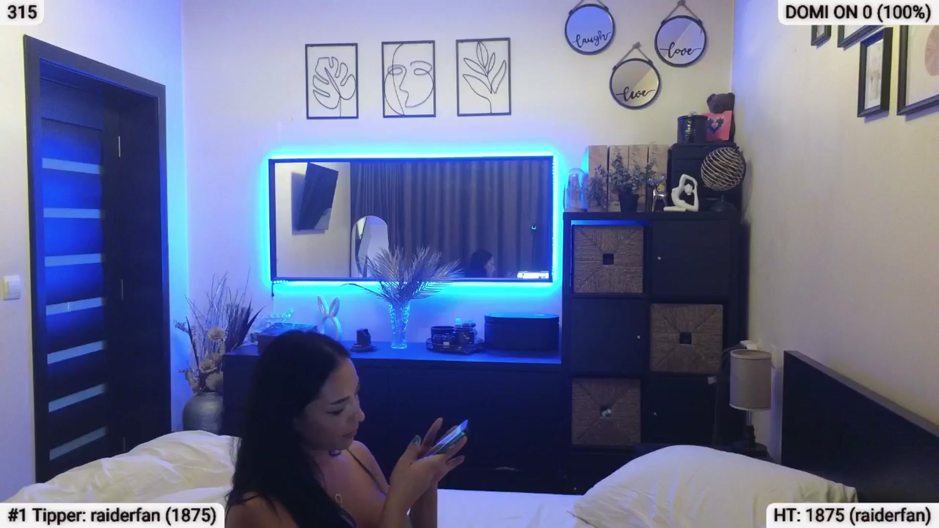 Gallery image thumbnail from EndlesssJoy's myfreecams stream on, 08/18/2024, 07:40 image 18 of 20