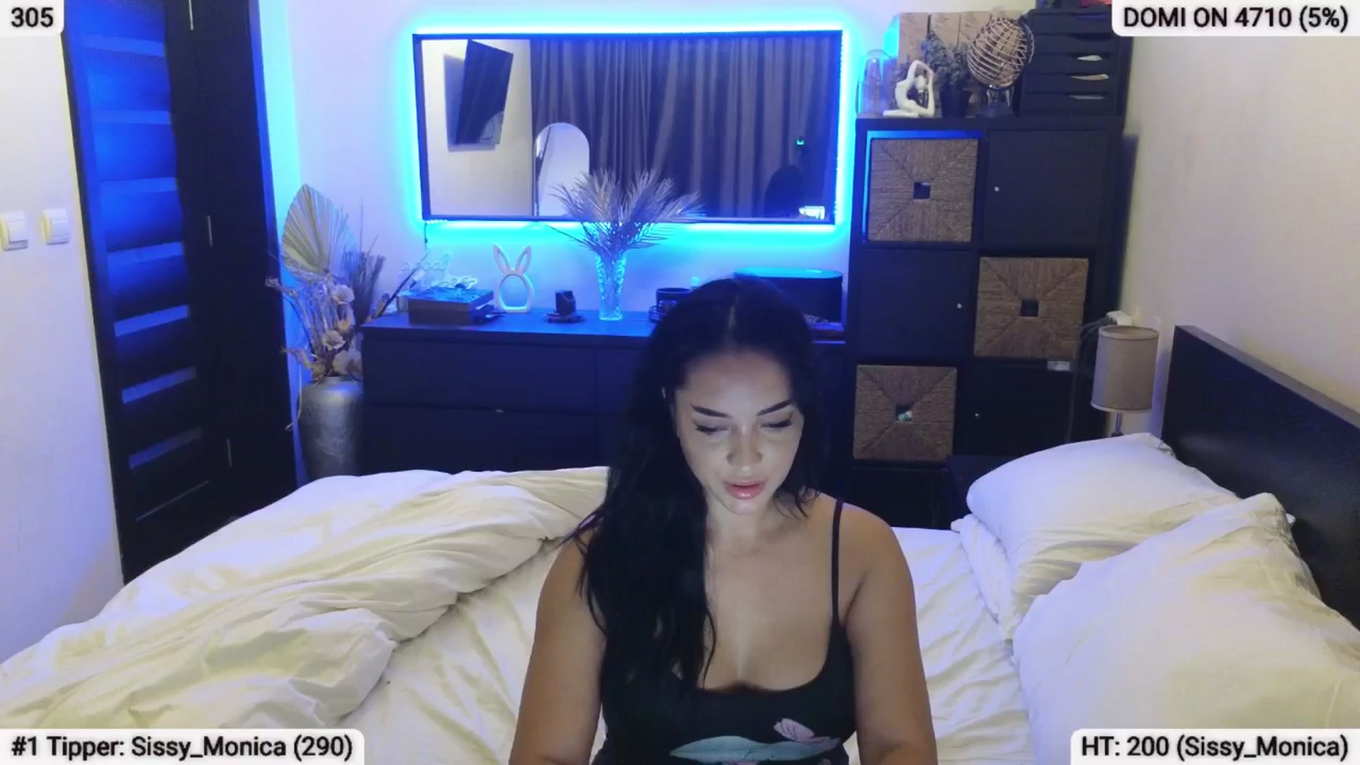 Gallery image thumbnail from EndlesssJoy's myfreecams stream on, 08/31/2024, 02:17 image 17 of 20