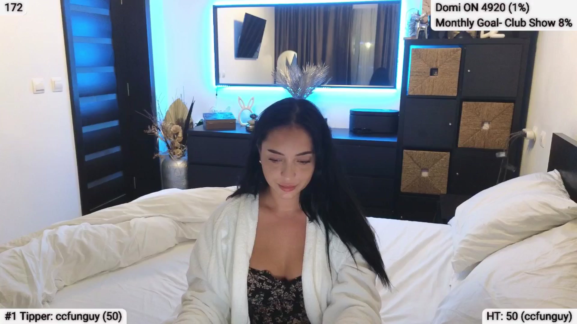 Gallery image thumbnail from EndlesssJoy's myfreecams stream on, 09/13/2024, 03:32 image 12 of 20