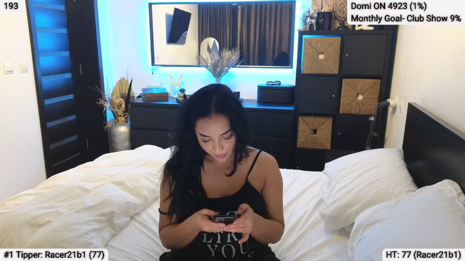 Gallery image thumbnail from EndlesssJoy's myfreecams stream on, 09/14/2024, 01:53 image 18 of 20
