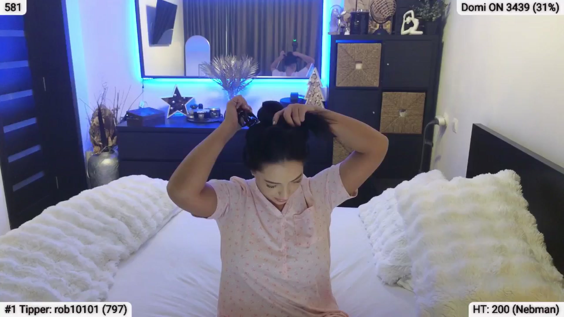 Gallery image thumbnail from EndlesssJoy's myfreecams stream on, 12/19/2024, 06:49 image 19 of 20