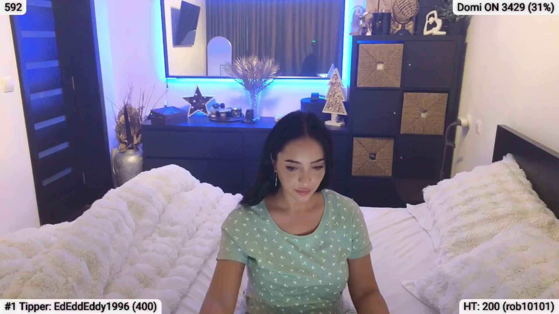 Gallery image thumbnail from EndlesssJoy's myfreecams stream on, 12/20/2024, 08:17 image 7 of 20