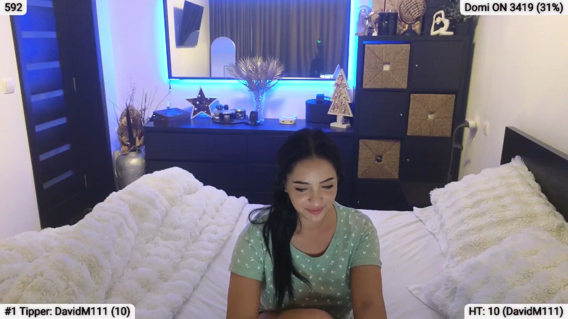 Gallery image thumbnail from EndlesssJoy's myfreecams stream on, 12/20/2024, 08:17 image 12 of 20