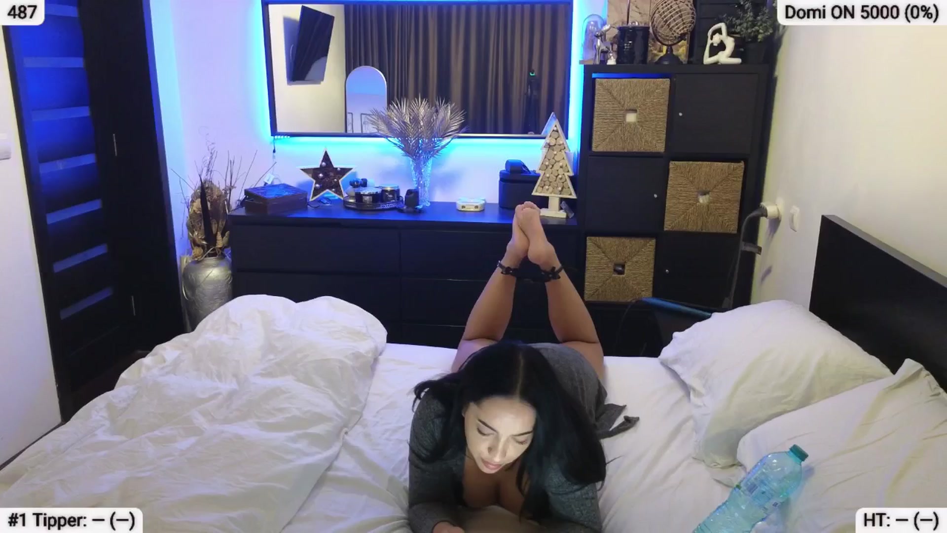 Gallery image thumbnail from EndlesssJoy's myfreecams stream on, 12/28/2024, 02:05 image 12 of 20