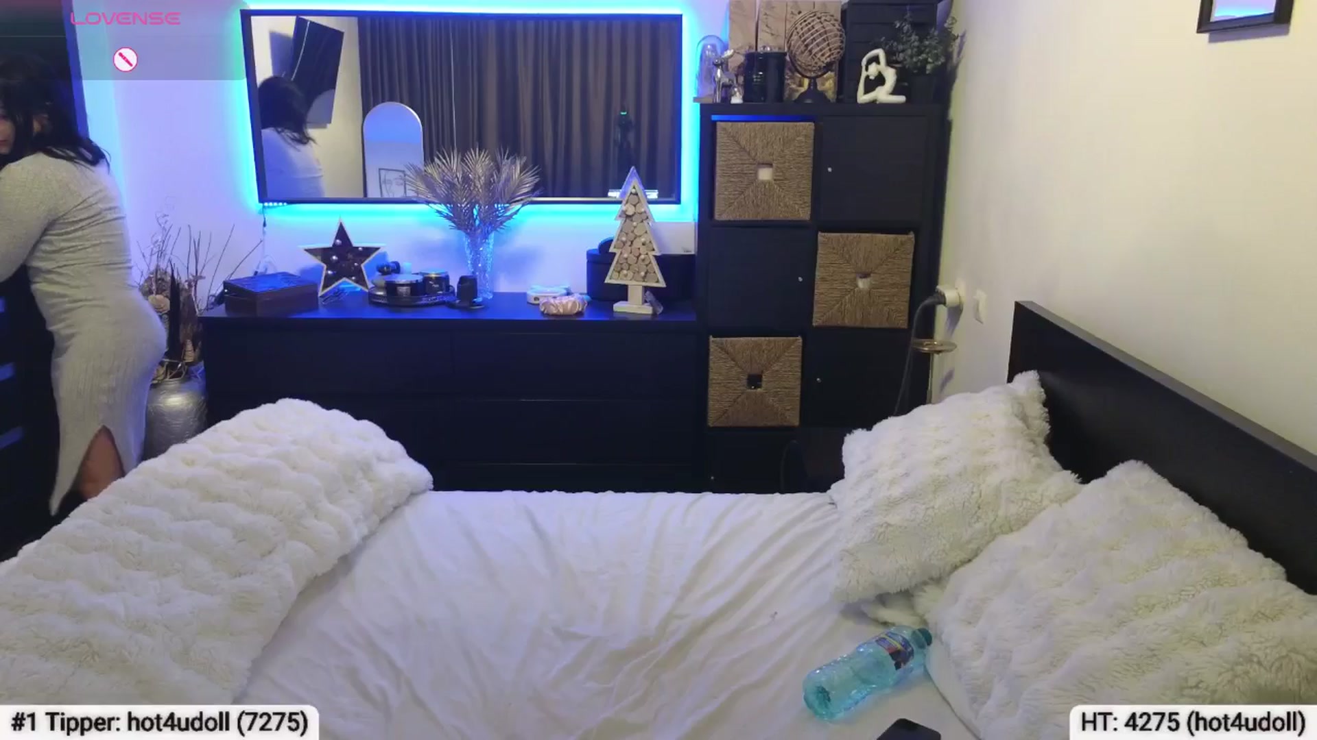 Gallery image thumbnail from EndlesssJoy's myfreecams stream on, 01/05/2025, 08:30 image 2 of 20