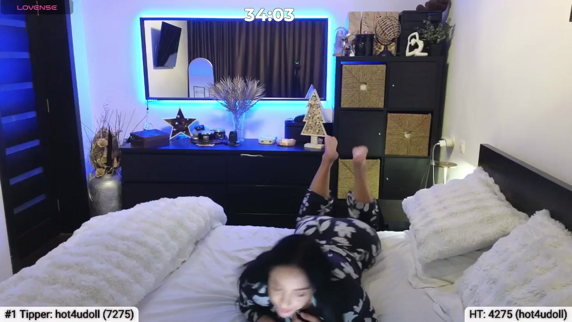 Gallery image thumbnail from EndlesssJoy's myfreecams stream on, 01/06/2025, 05:03 image 17 of 20