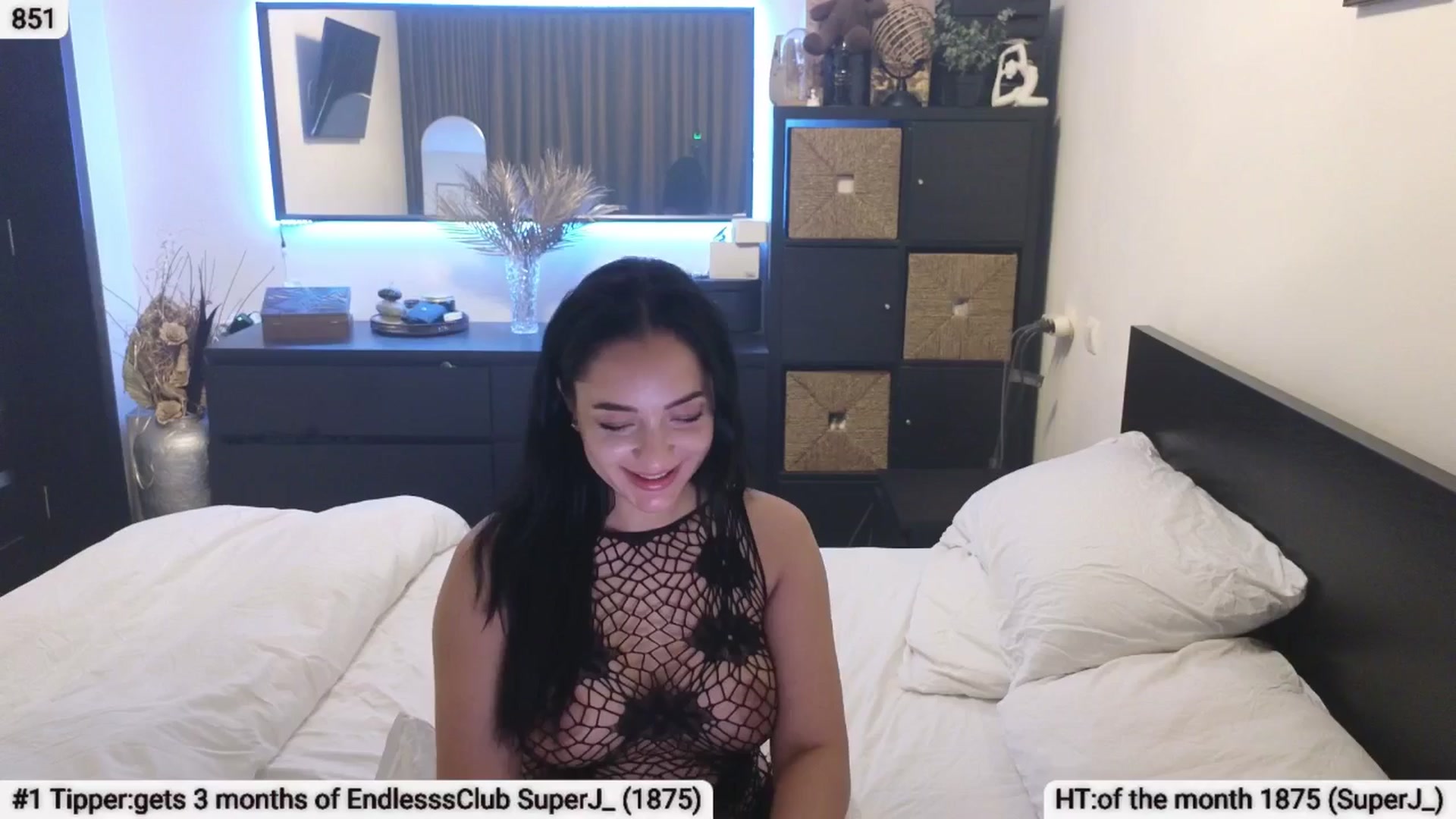 Gallery image thumbnail from EndlesssJoy's myfreecams stream on, 03/08/2025, 08:41 image 18 of 20
