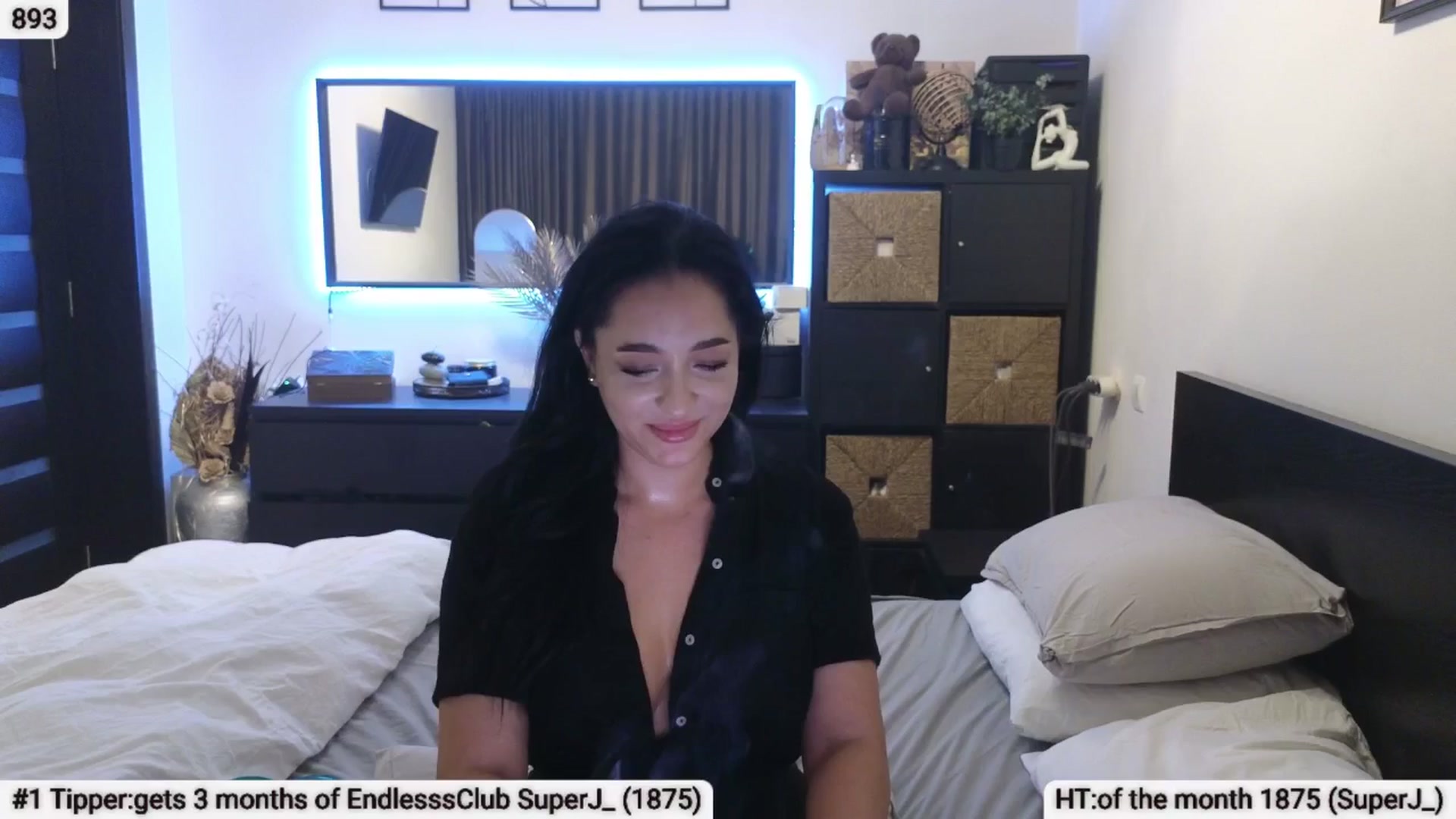 Gallery image thumbnail from EndlesssJoy's myfreecams stream on, 03/10/2025, 06:56 image 6 of 20