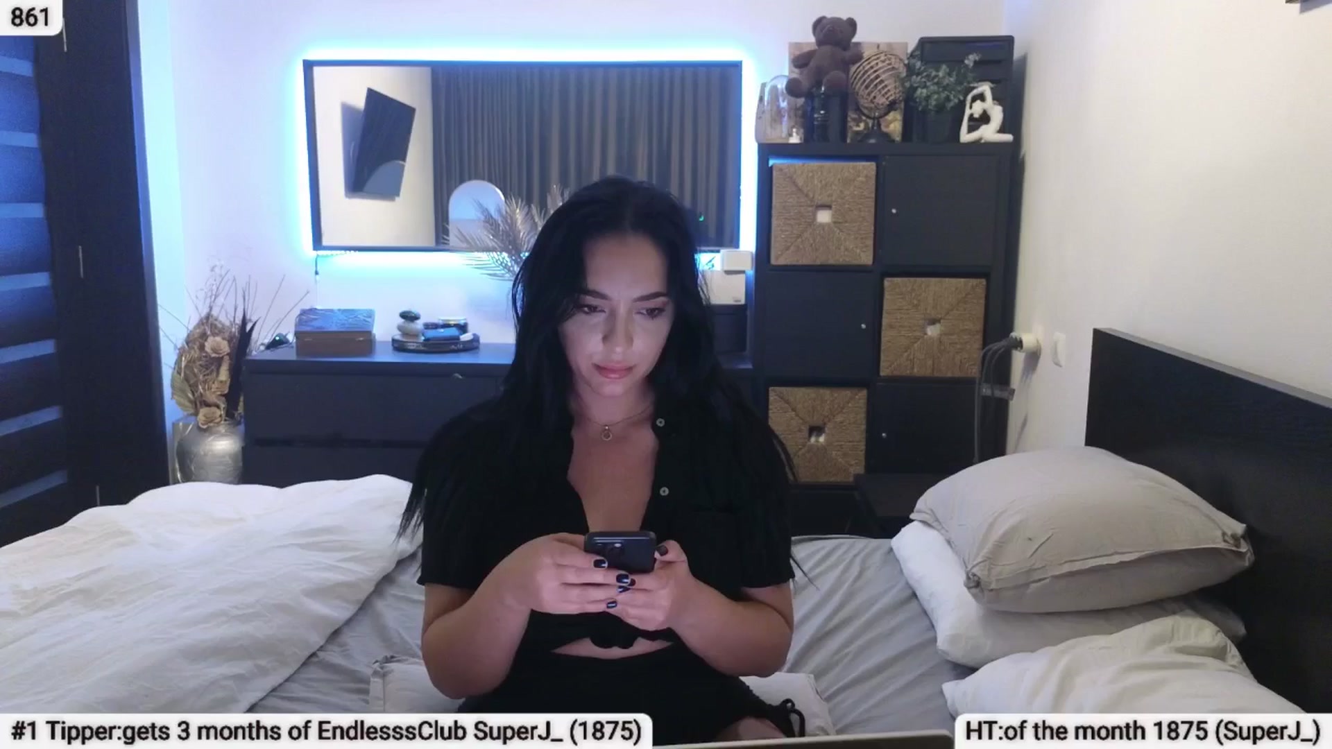 Gallery image thumbnail from EndlesssJoy's myfreecams stream on, 03/10/2025, 06:56 image 11 of 20