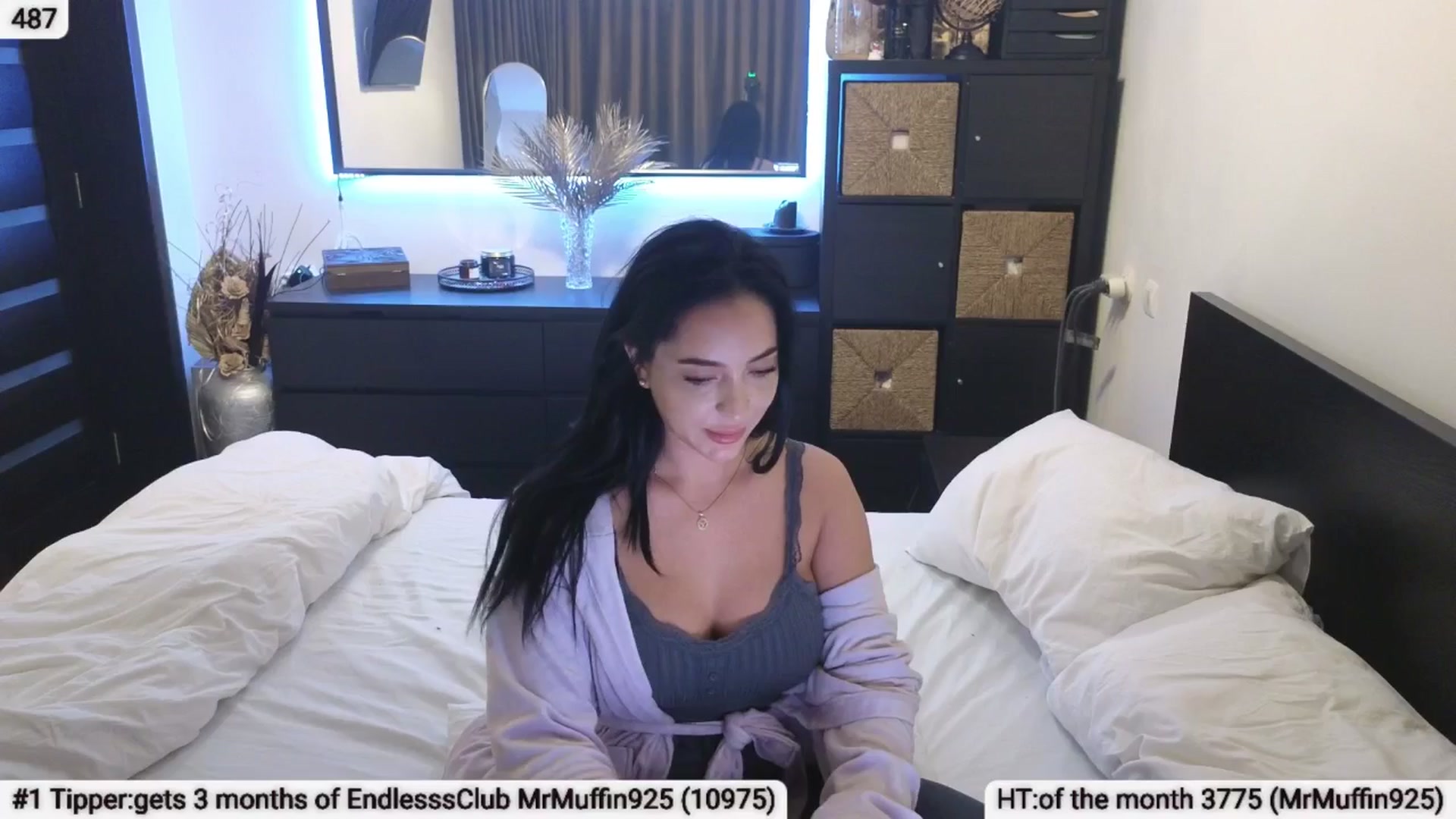 Gallery image thumbnail from EndlesssJoy's myfreecams stream on, 03/21/2025, 06:43 image 13 of 20