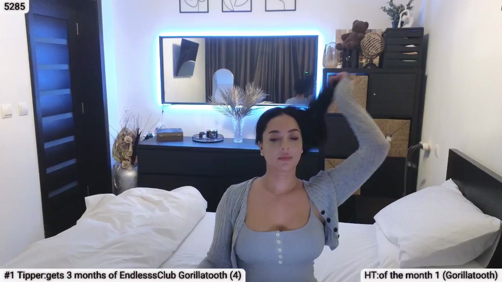 Gallery image thumbnail from EndlesssJoy's myfreecams stream on, 04/03/2025, 01:18 image 8 of 20