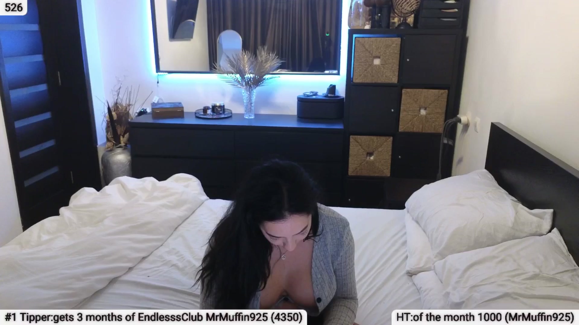 Gallery image thumbnail from EndlesssJoy's myfreecams stream on, 04/03/2025, 06:17 image 15 of 20