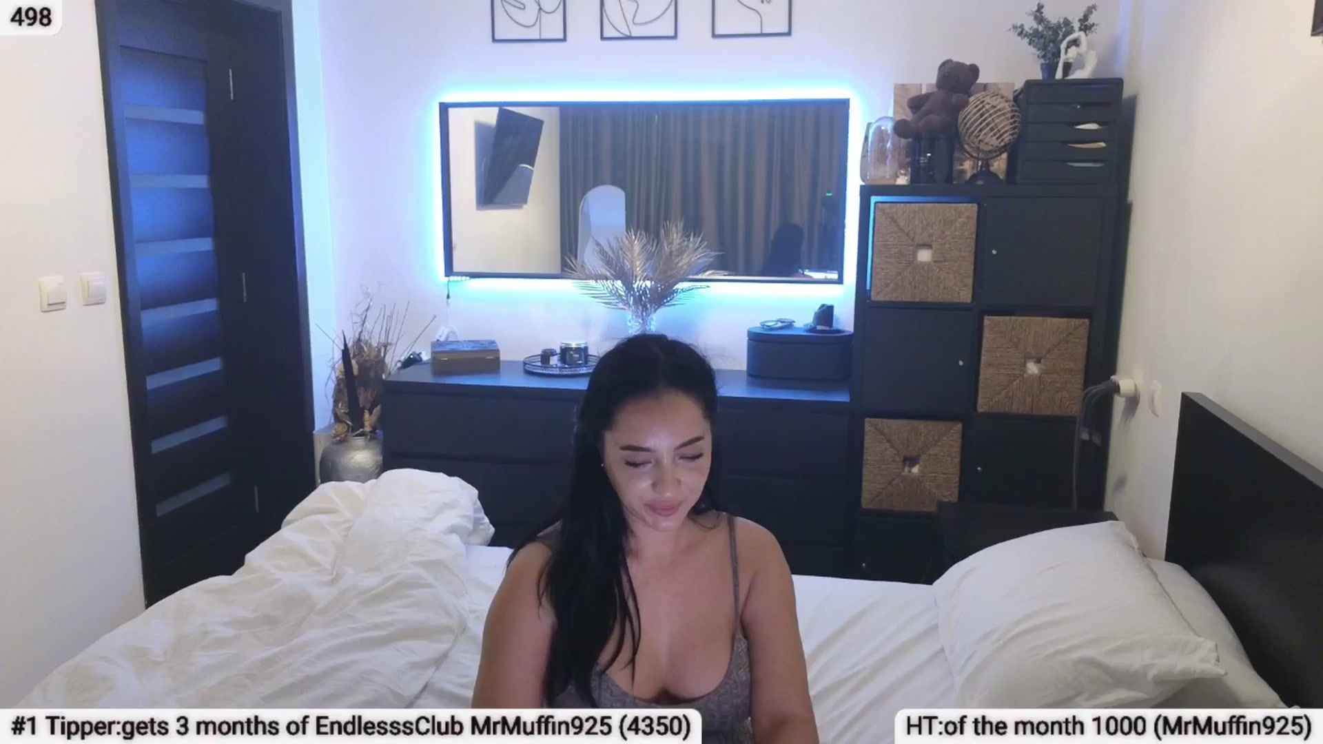 Gallery image thumbnail from EndlesssJoy's myfreecams stream on, 04/06/2025, 07:21 image 18 of 20
