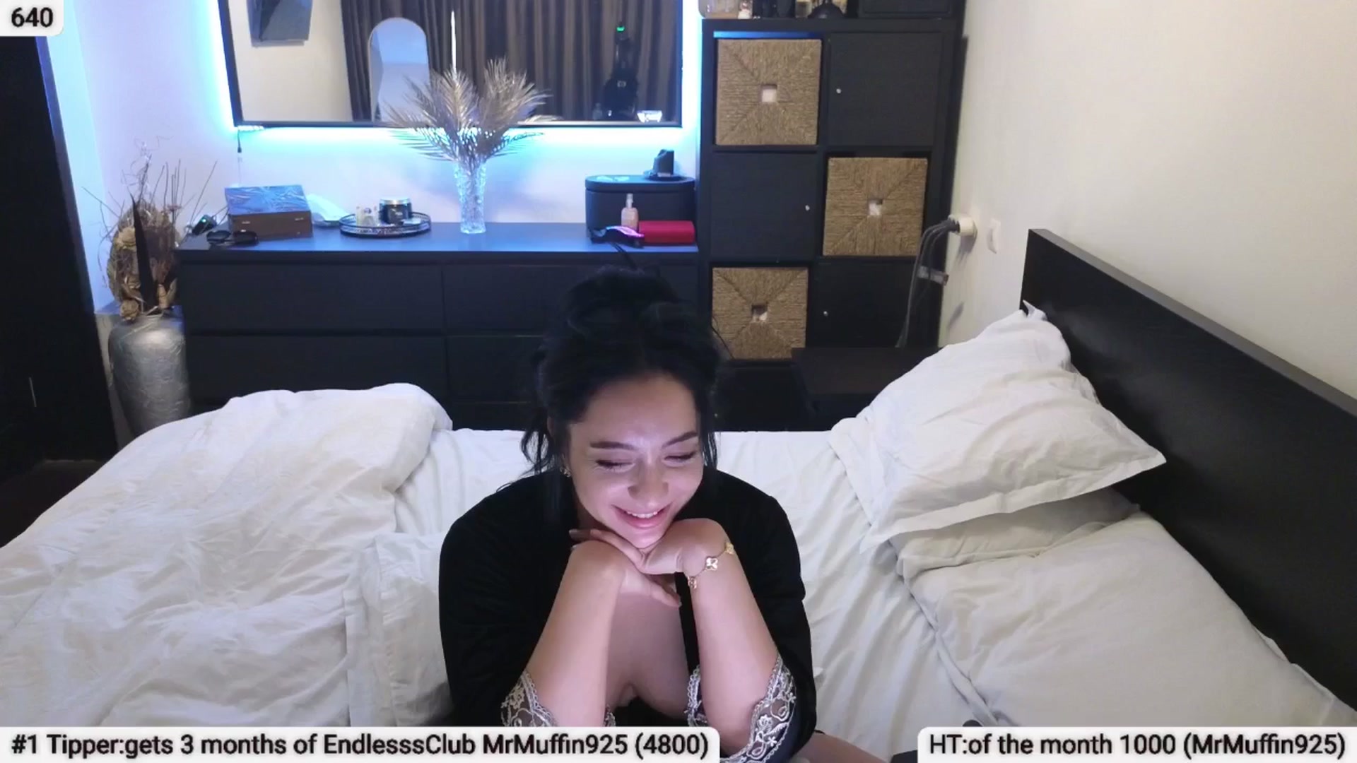 Gallery image thumbnail from EndlesssJoy's myfreecams stream on, 04/13/2025, 08:04 image 1 of 20