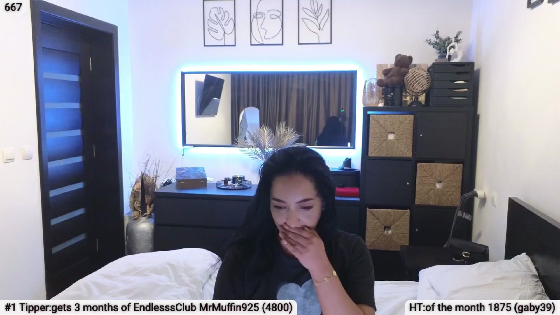 Gallery image thumbnail from EndlesssJoy's myfreecams stream on, 04/17/2025, 07:14 image 18 of 20