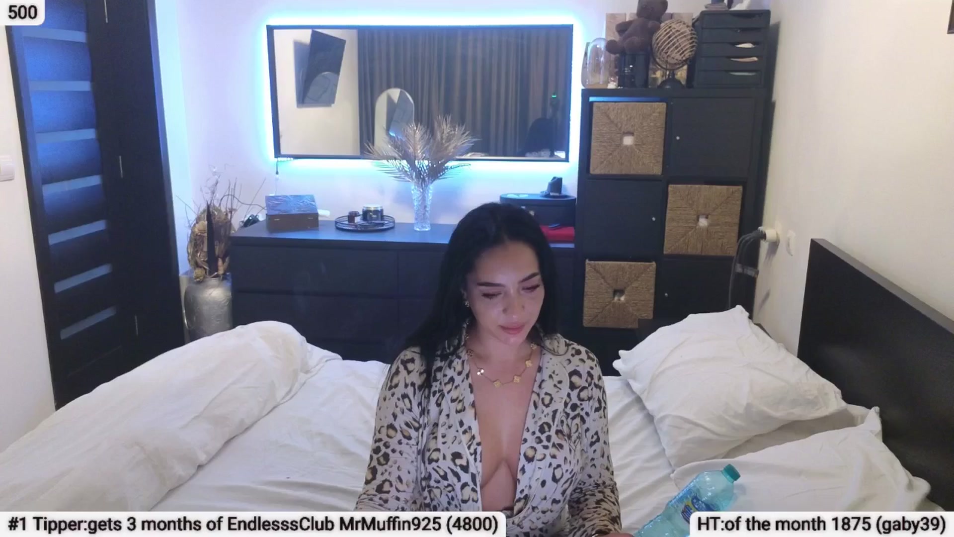 Gallery image thumbnail from EndlesssJoy's myfreecams stream on, 04/19/2025, 08:08 image 18 of 20