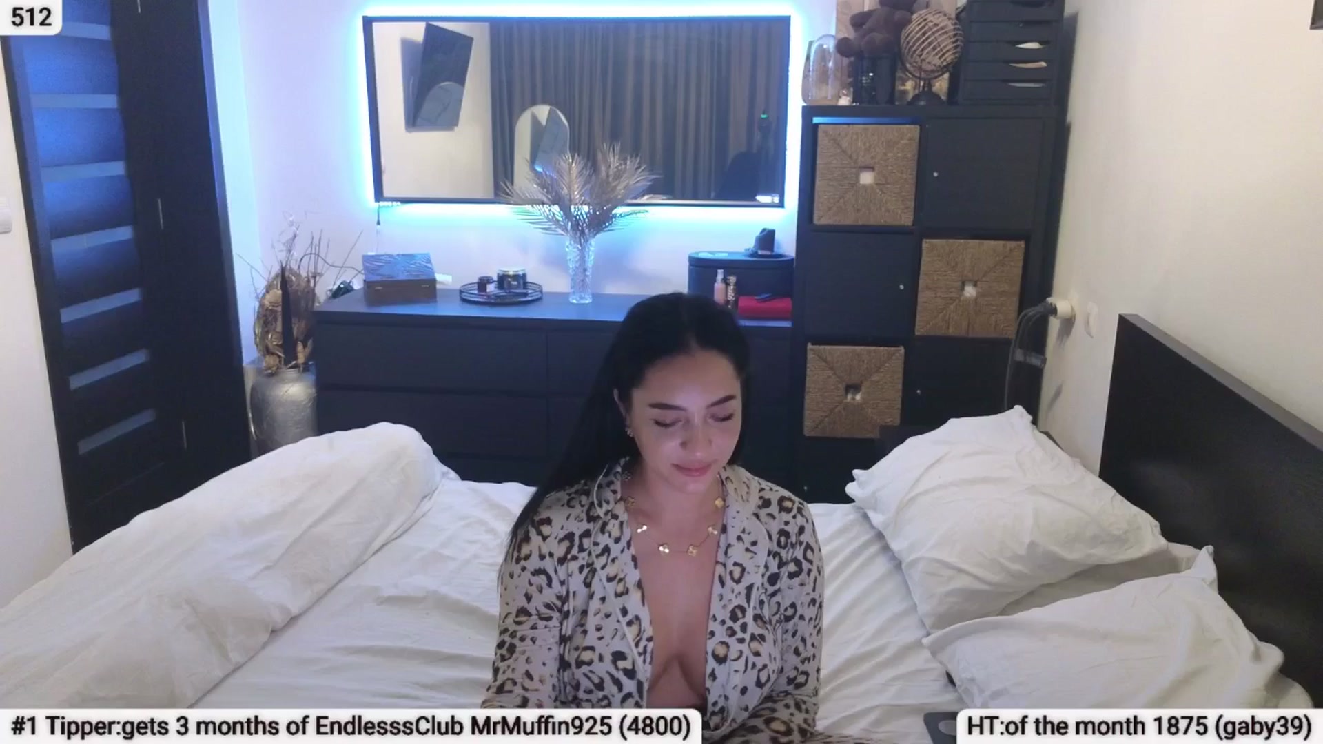 Gallery image thumbnail from EndlesssJoy's myfreecams stream on, 04/19/2025, 08:08 image 7 of 20