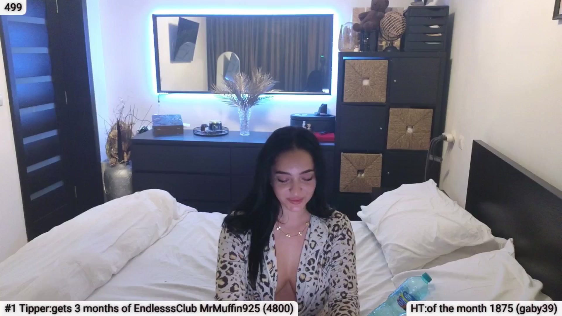 Gallery image thumbnail from EndlesssJoy's myfreecams stream on, 04/19/2025, 08:08 image 20 of 20