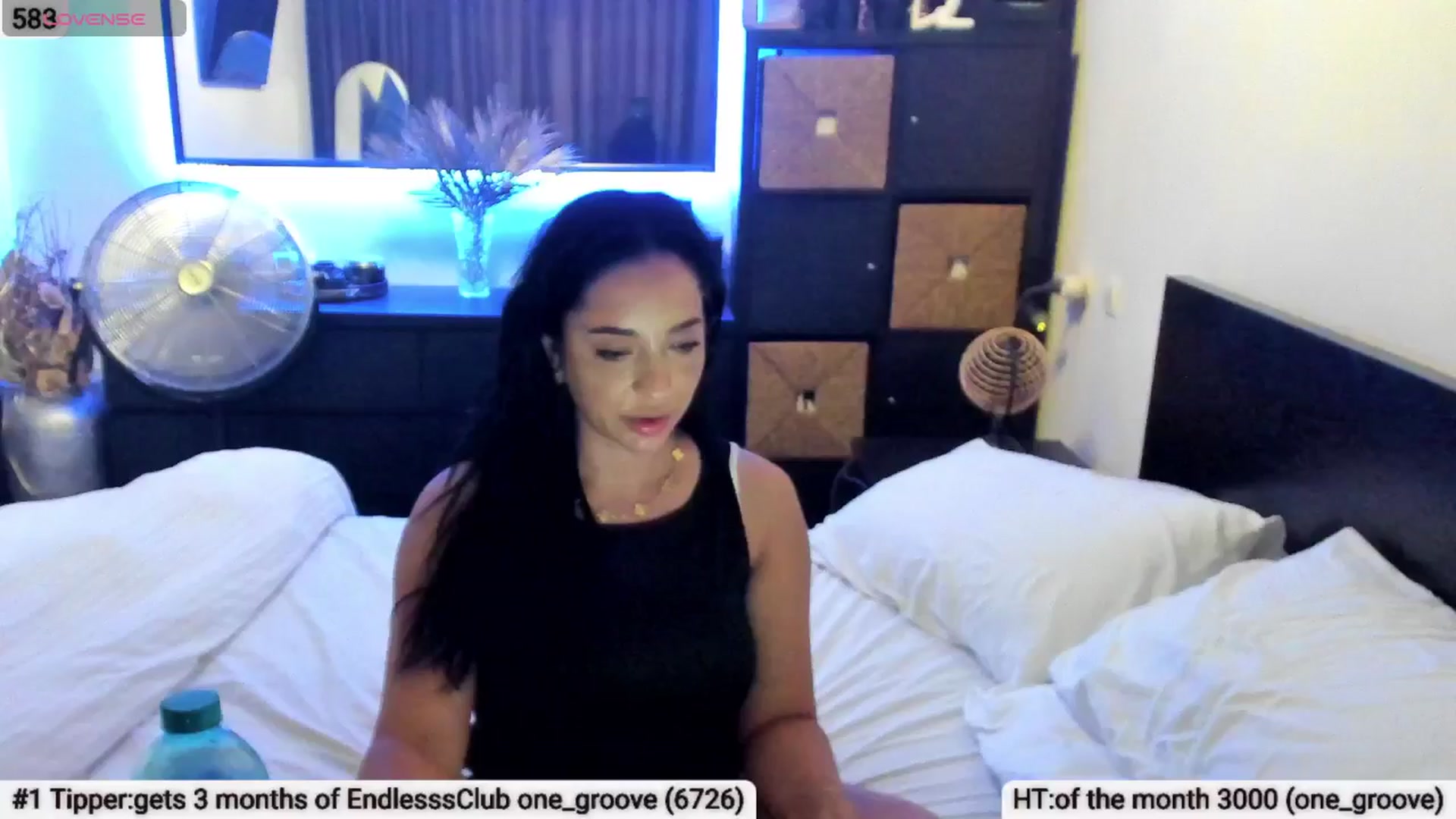Gallery image thumbnail from EndlesssJoy's myfreecams stream on, 06/28/2025, 08:30 image 15 of 20